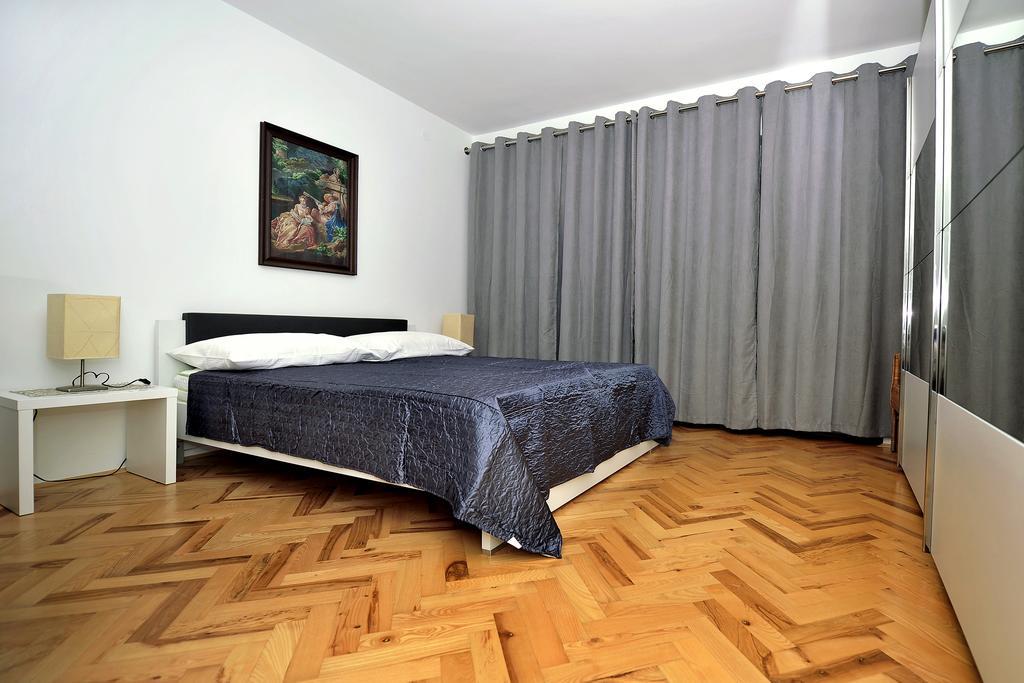 Luxury Apartment เบรลา ภายนอก รูปภาพ